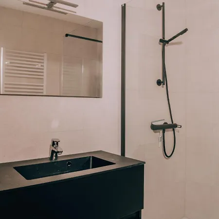 By Wp شقة فندقية