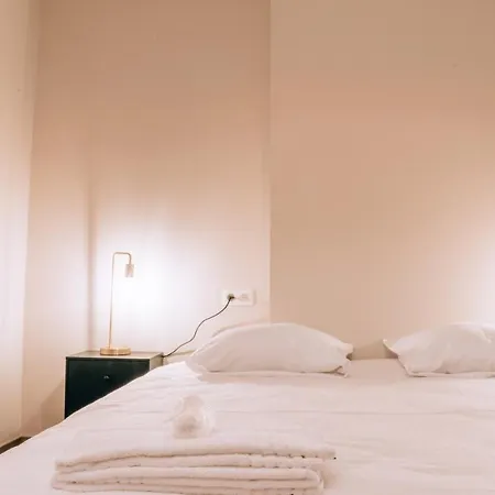 By Wp 公寓式酒店 3*